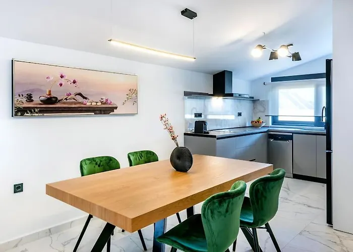 Rhodes Center Luxury #1 Apartman