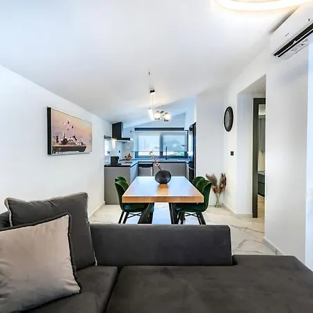 Rhodes Center Luxury #1 Rhodes City